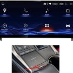 Штатна магнітола Torssen Lexus IS U9K 2013-2017 на панелі автомобіля