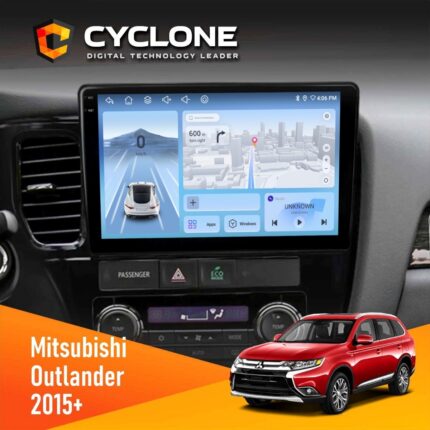 Штатна магнітола Mitsubishi Outlander Cyclone на передній панелі авто