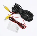 Камера заднього огляду QIV QCV 1058D MT Black (800TVL) - в роботі
