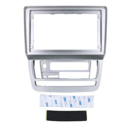 Штатна магнітола серії QIV Q1 під Toyota Alphard 2003-2007 – вигляд збоку