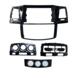 Штатна магнітола Toyota Fortuner QIV Q1 – вигляд збоку