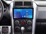 Магнітола з QLED-дисплеєм та Bluetooth 4.0