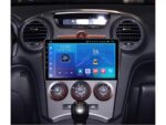 Штатна магнітола Kia Carens FORS auto FS 1 LITE в інтер'єрі авто