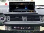 Штатна магнітола FORS.auto для Lexus CT U8N в інтер'єрі