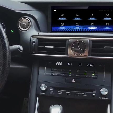 Штатна магнітола Lexus RC FORS auto U8N (2013-2019) в інтер'єрі авто